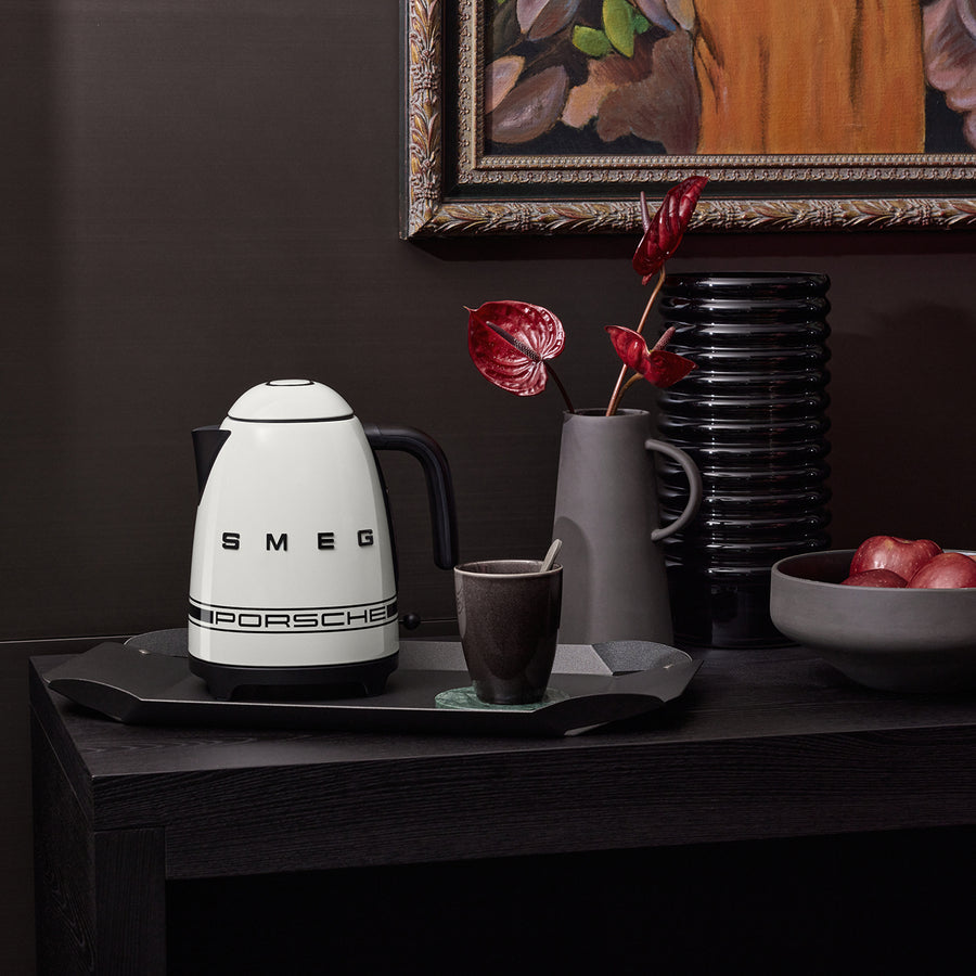 Porsche Design x Smeg – Bouilloire édition limitée