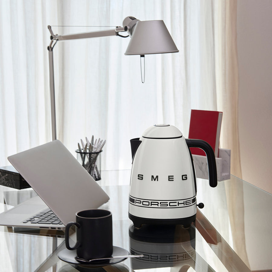 Porsche Design x Smeg – Bouilloire édition limitée