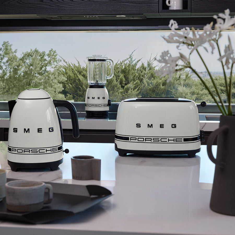 Porsche Design x Smeg – Grille-pain édition limitée